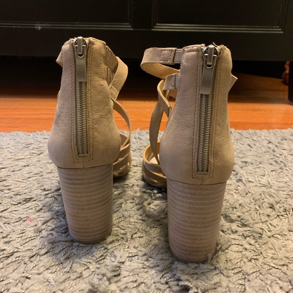 Franco Sarto Beige Heels - Picture 6 of 8